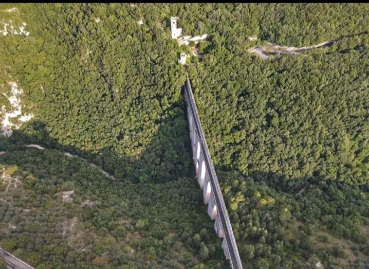Sotto I Tetti Del Borgo Daire Spoleto Dış mekan fotoğraf