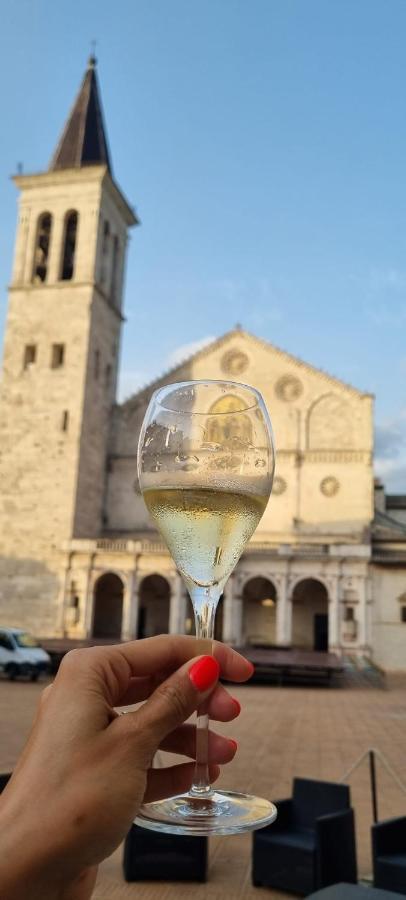 Sotto I Tetti Del Borgo Daire Spoleto Dış mekan fotoğraf