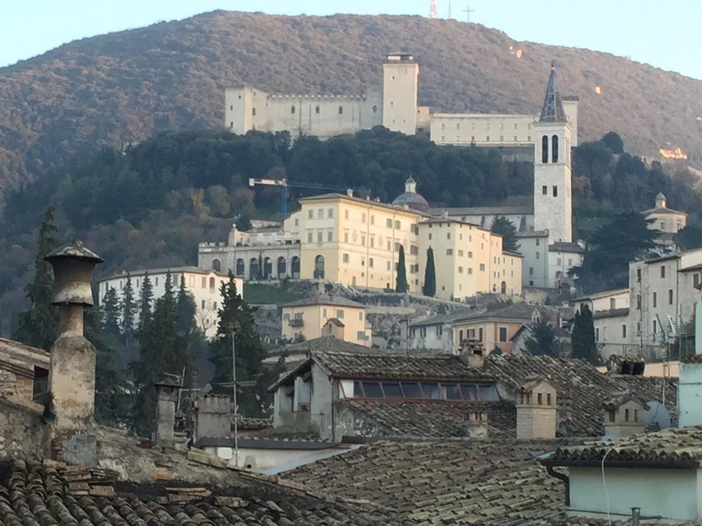 Sotto I Tetti Del Borgo Daire Spoleto Dış mekan fotoğraf